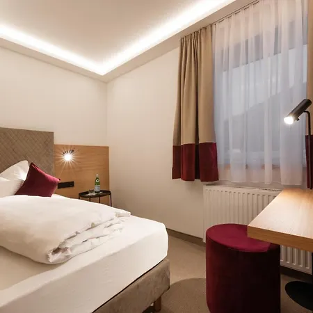 Hotel Hennersberg *